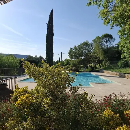 La Lussanaise Guest house Lussan (Gard)
